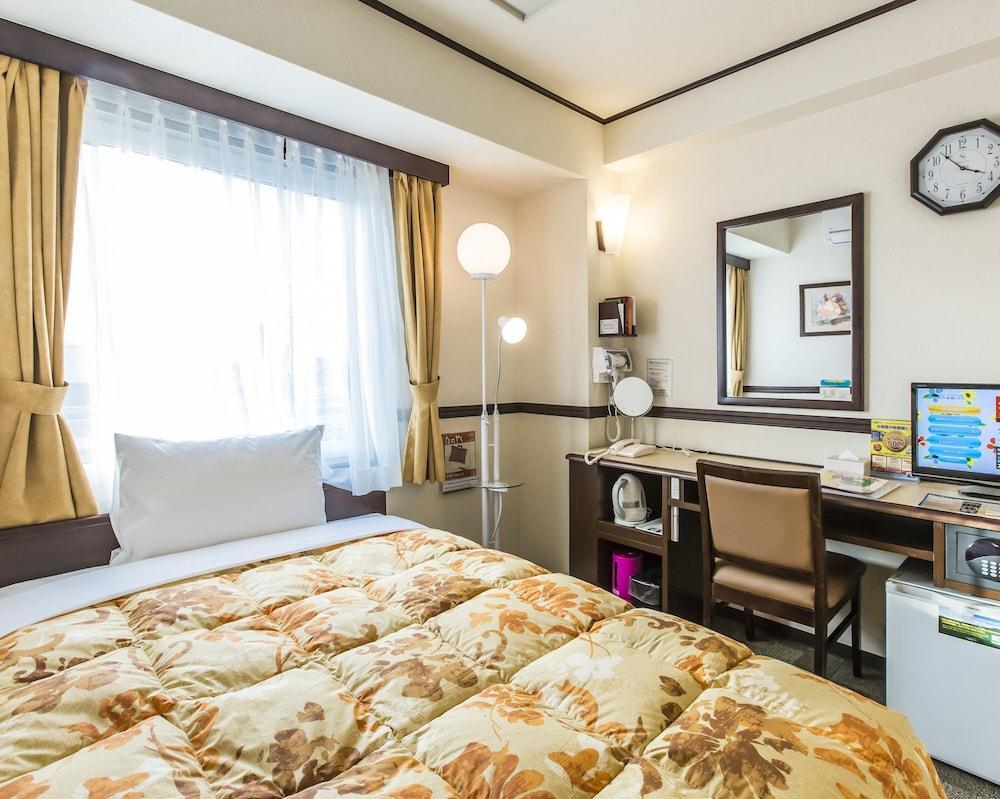 Toyoko Inn Jr Wakayama Eki Higashi Guchi Exterior foto